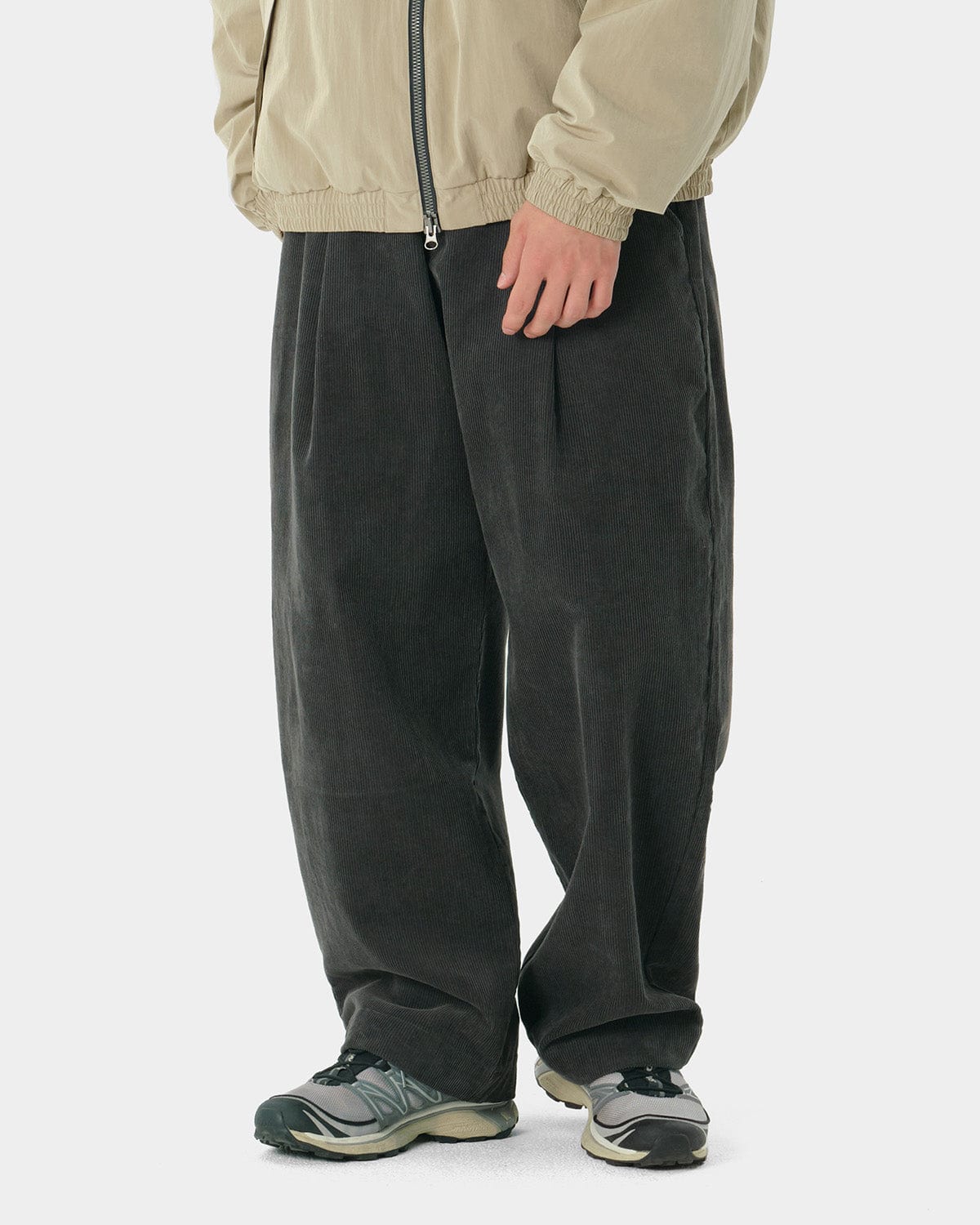 VERT GTX (VTX X EIDER) CORDUROY PANTS CEMENT (Wide Fit)