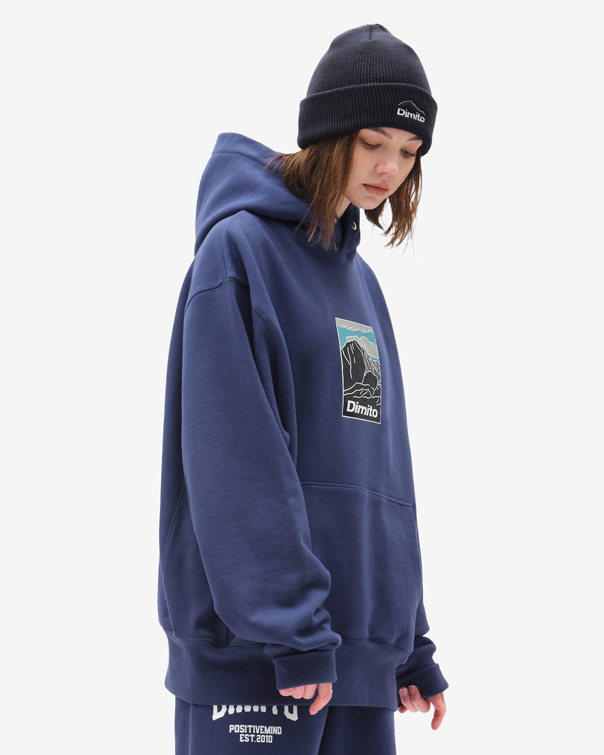 VERT HAE EMBROIDERY HOODIE MIDNIGHT BLUE