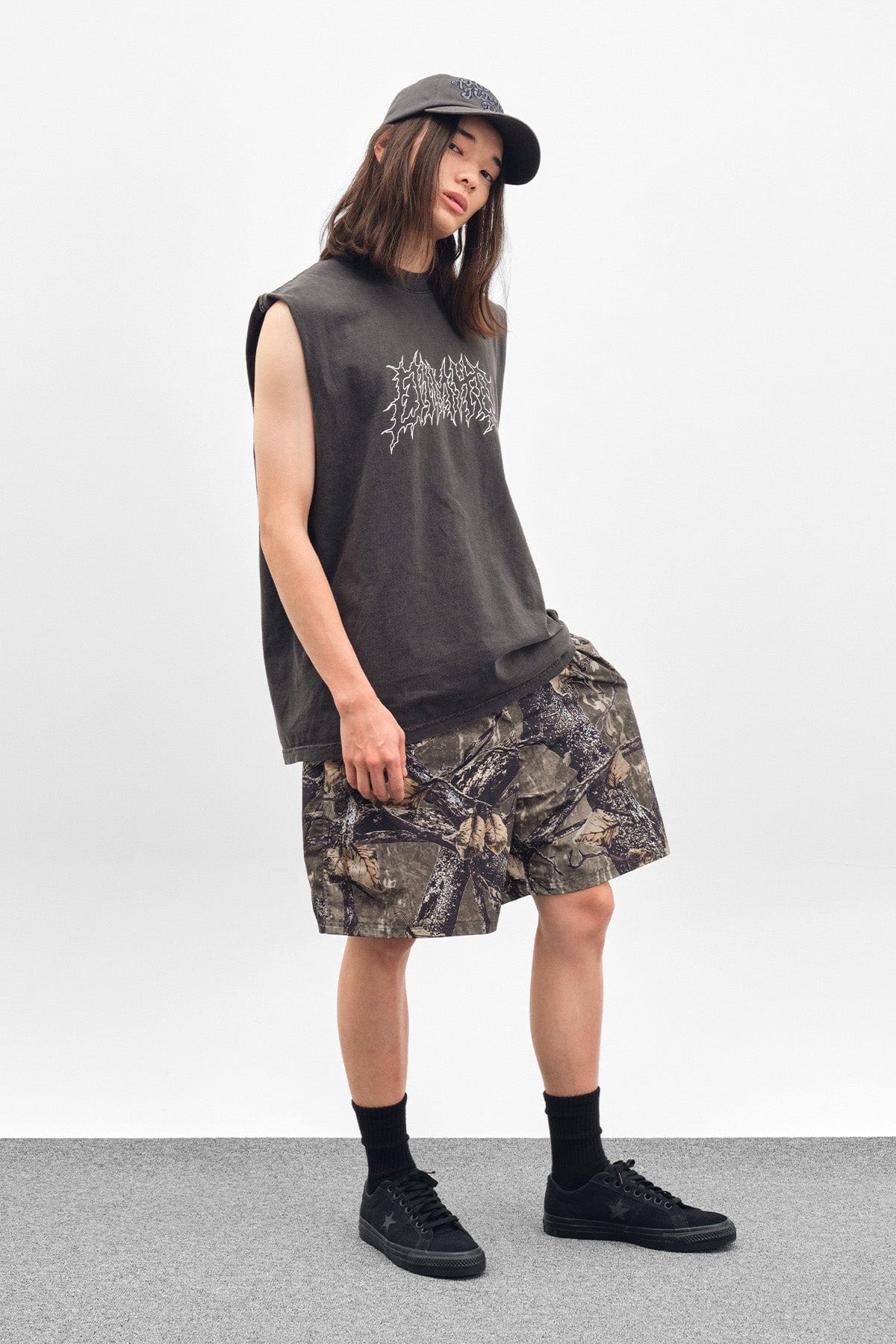 VERT LINE VOLT SLEEVELESS GD 6.5OZ TEE VINTAGE BLACK