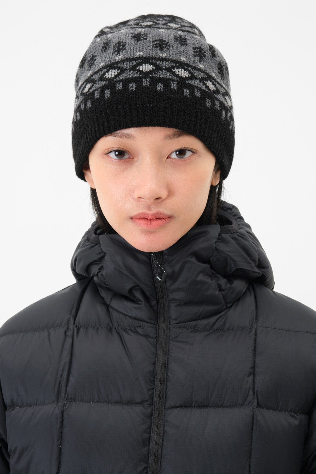 VERT ONE-SIZE CROCHET KNIT BEANIE BLACK