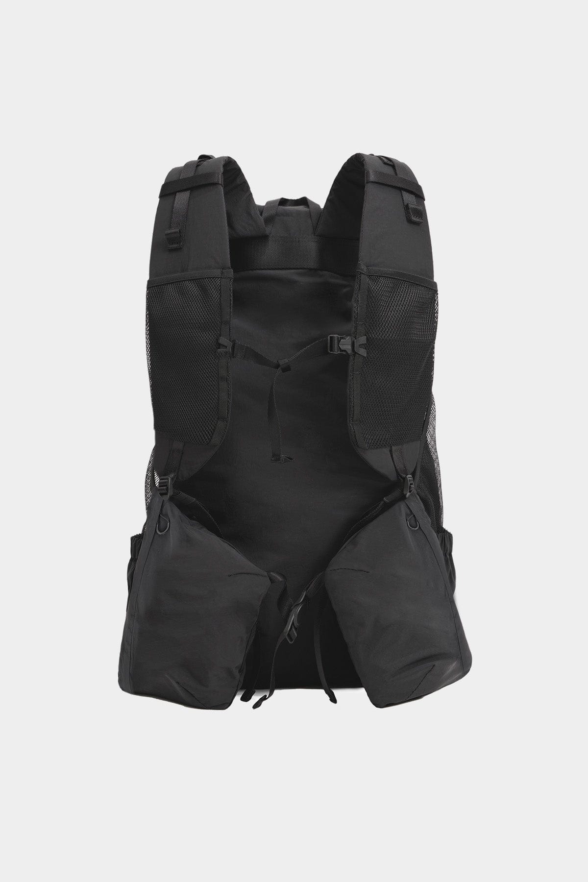 VERT ONE-SIZE FLIGHT SOFT SHELL BACKPACK BLACK