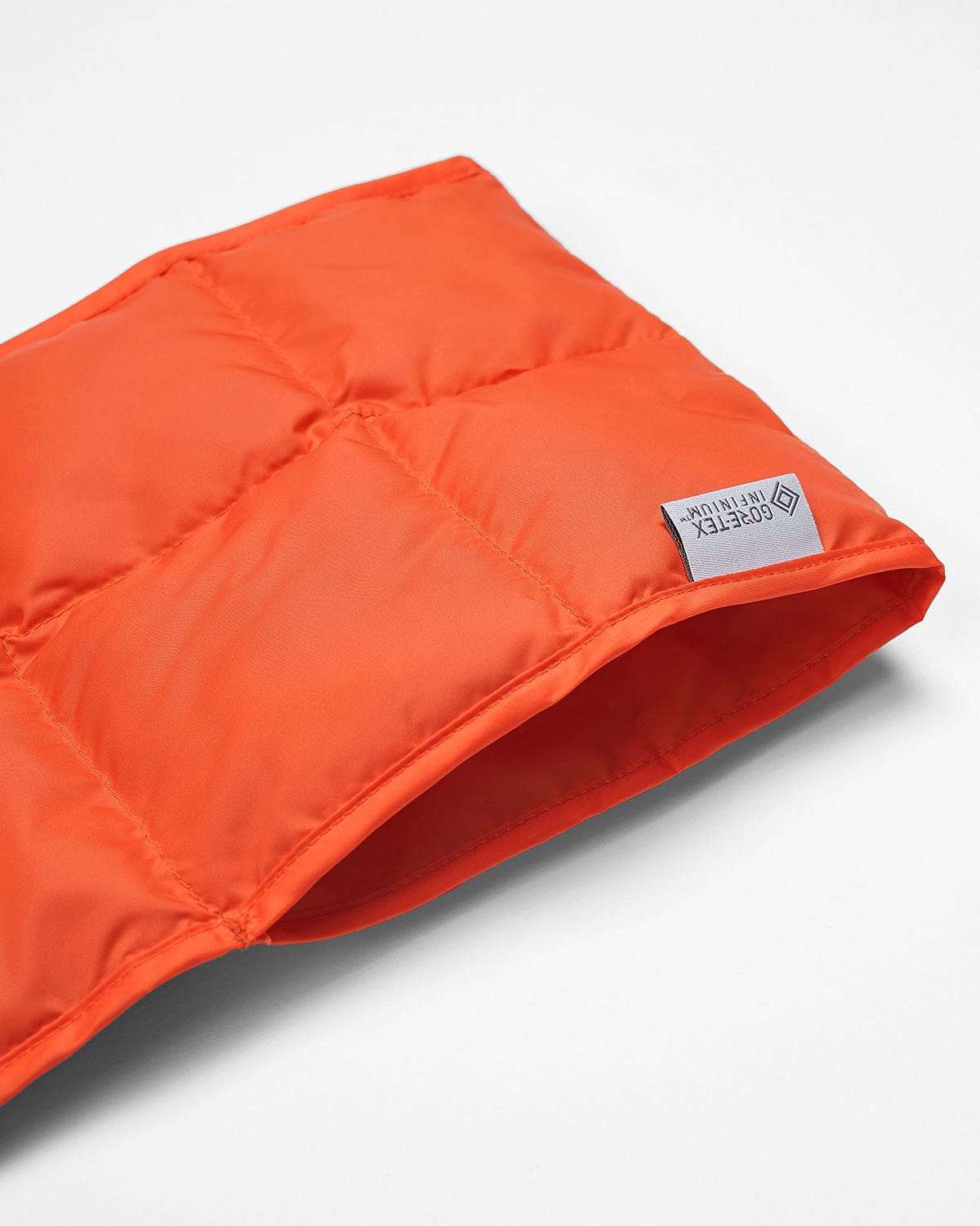 VERT ONE-SIZE GOOSE DOWN (VTX X EIDER) MUFFLER DEEP ORANGE