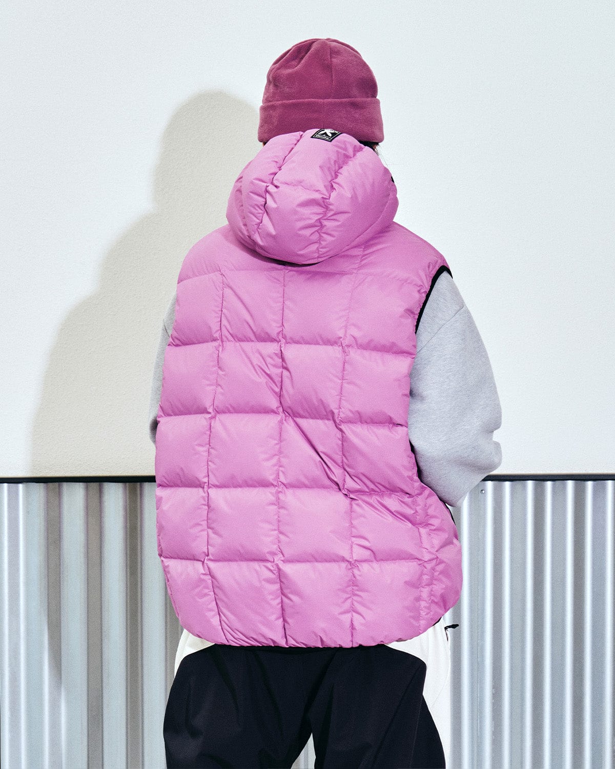 VERT (PLAYBOY X DIMITO) REVERSIBLE HD DOWN VEST TAFFY