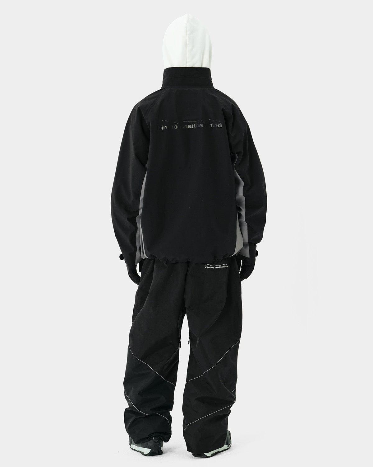 VERT RUNNER LINE PANTS BLACK (Semi Wide Fit)