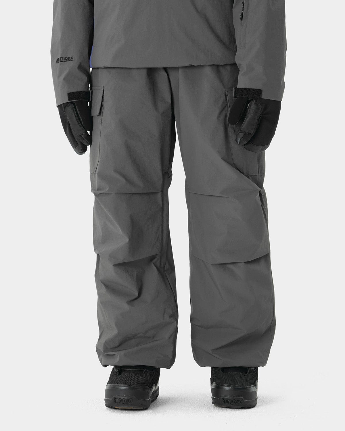 VERT VARIANT CARGO PANTS CHARCOAL (Semi Wide Fit)